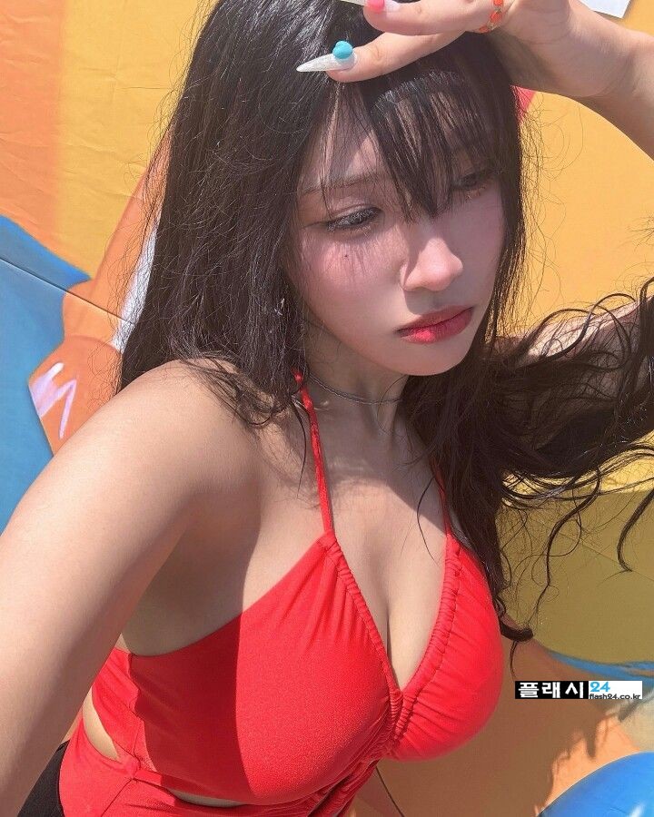워터밤 라잇썸 초원은 다르구나