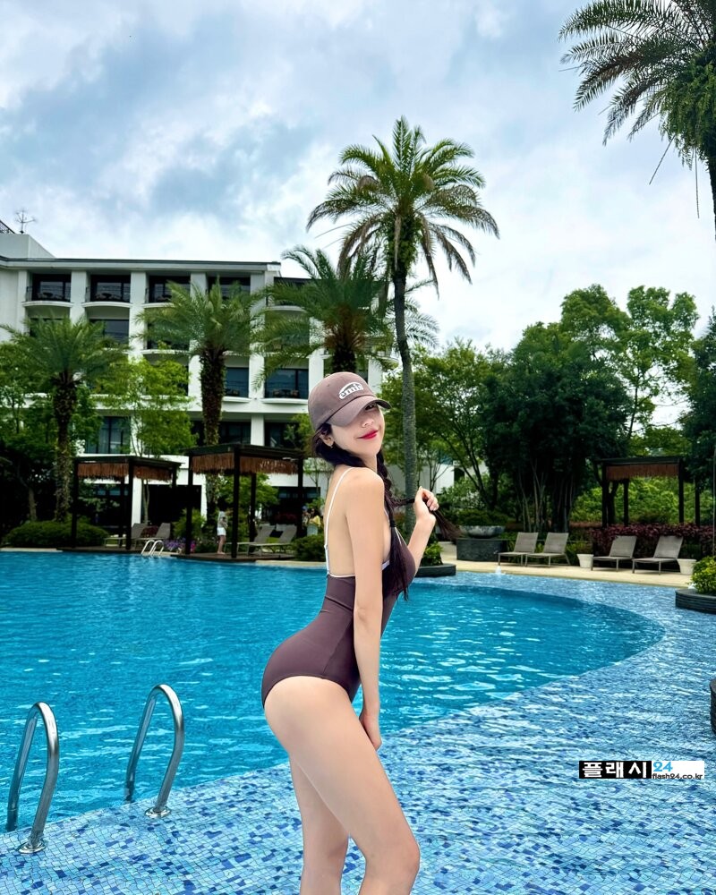 김연정 치어리더 수영복 사진