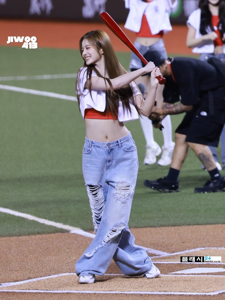 250427-Sullyoon-at-Taipei-Dome-4.jpg