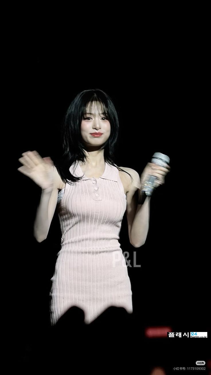 베이비 몬스터 아현 타이트한 골지 원피스