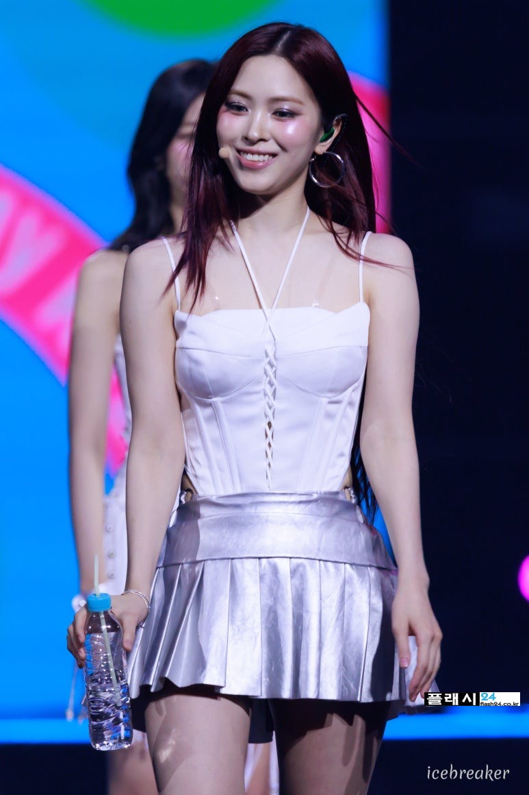 250621-Ryujin-at-2025-MY-K-Festa-10.jpg
