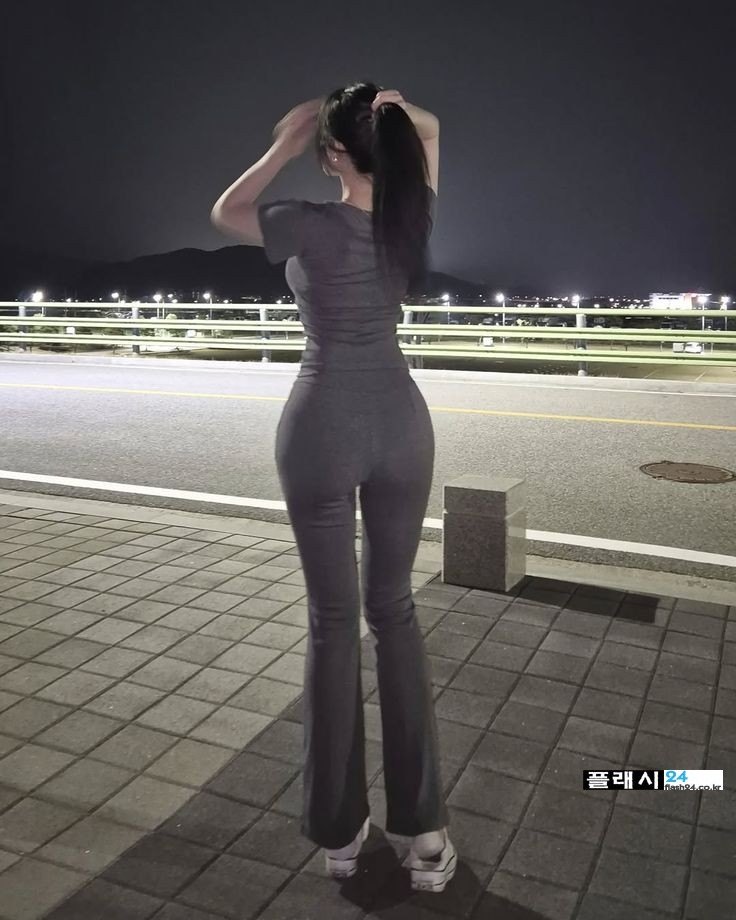 2523ddc49b8b88a18290ff2c8c45ac13.jpg