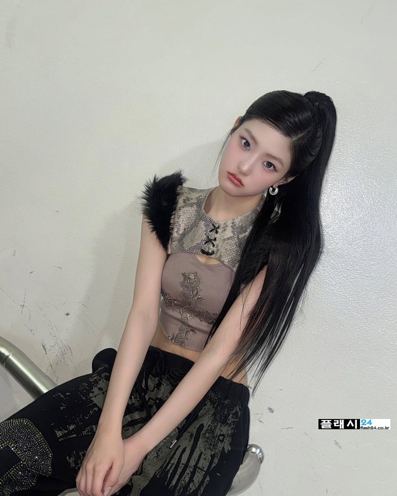 키스오브라이프 하늘 사진찍는법 배웠나봐