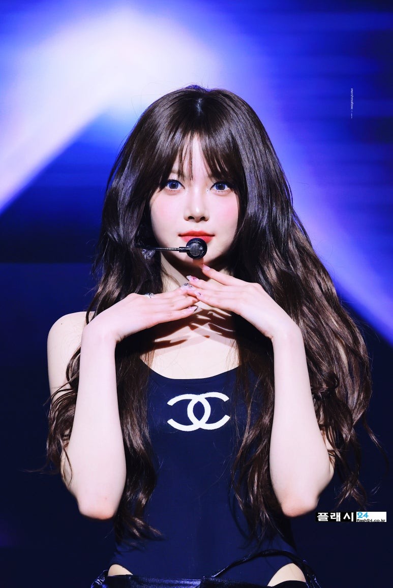 250419-Eunchae-at-EASY_CRAZY_HOT-Concert-D1-2.jpg