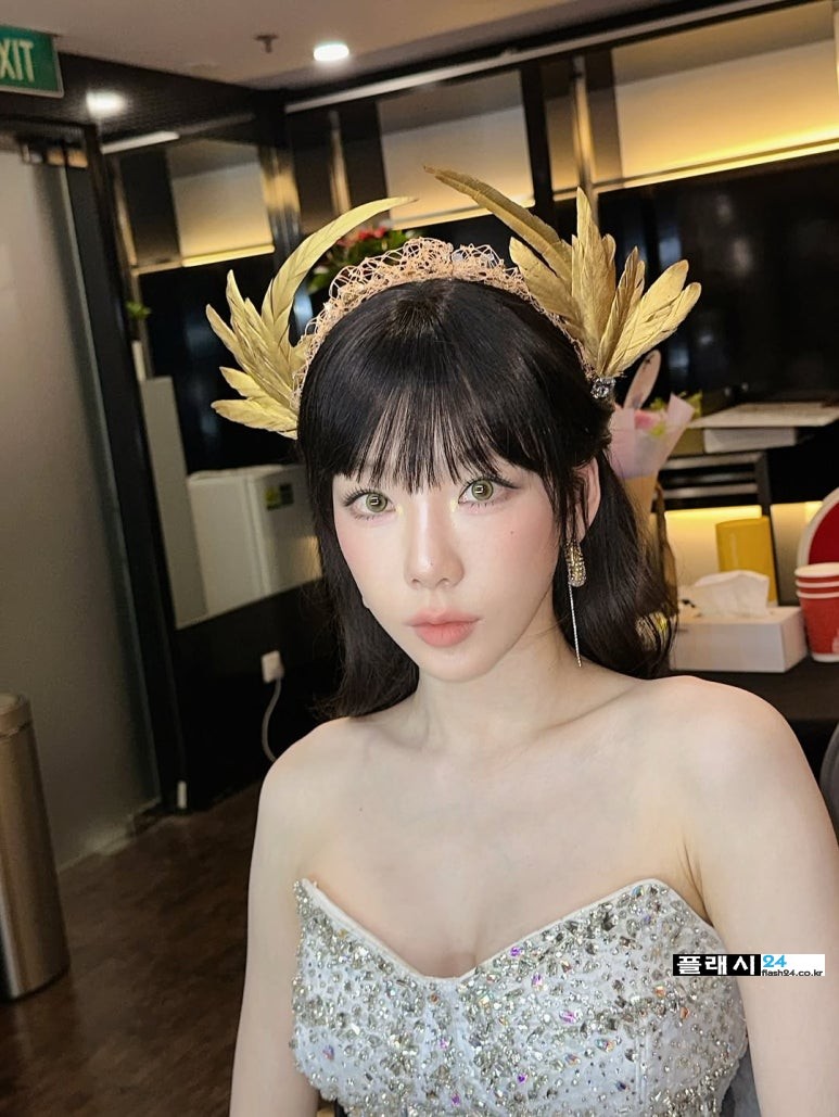 250505-Taeyeon-IG-2.jpg
