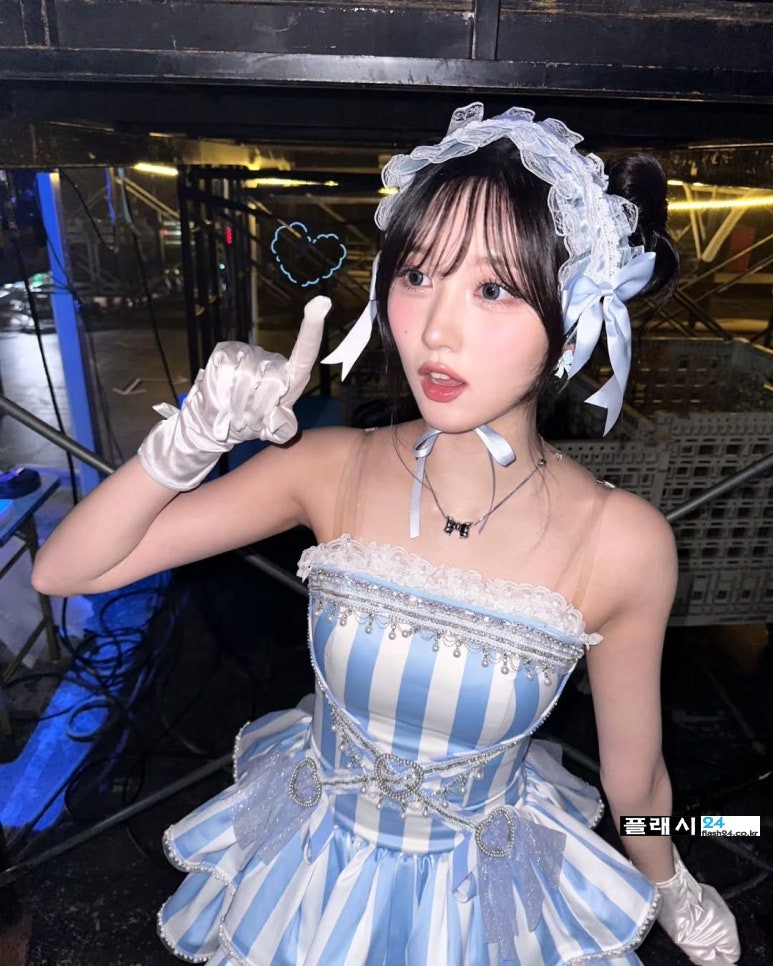250501-Gaeul-IG-3.jpg