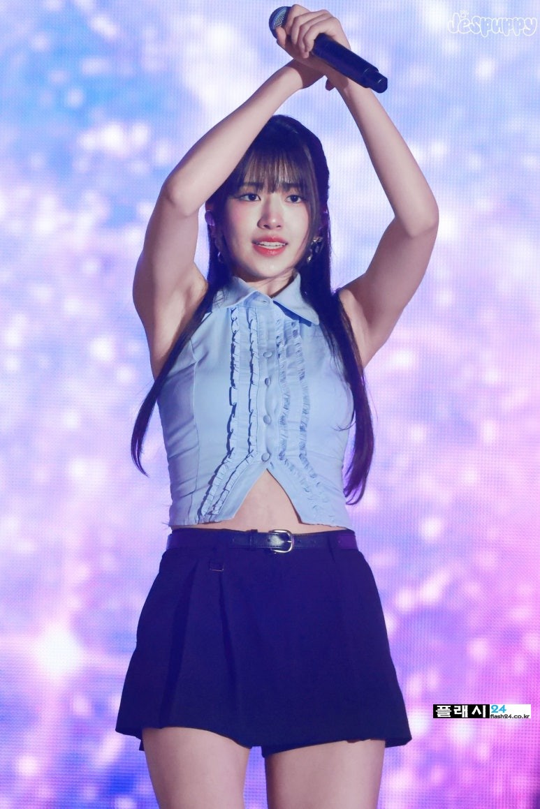 250504-AnYujin-at-LIV-Golf-Korea-Concert-8.jpg