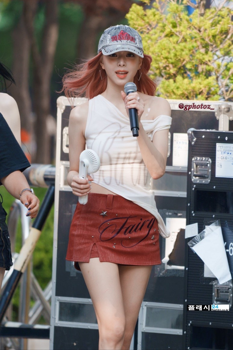 250614-Yuna-at-MusicCore-MiniFanmeeting-7.jpg