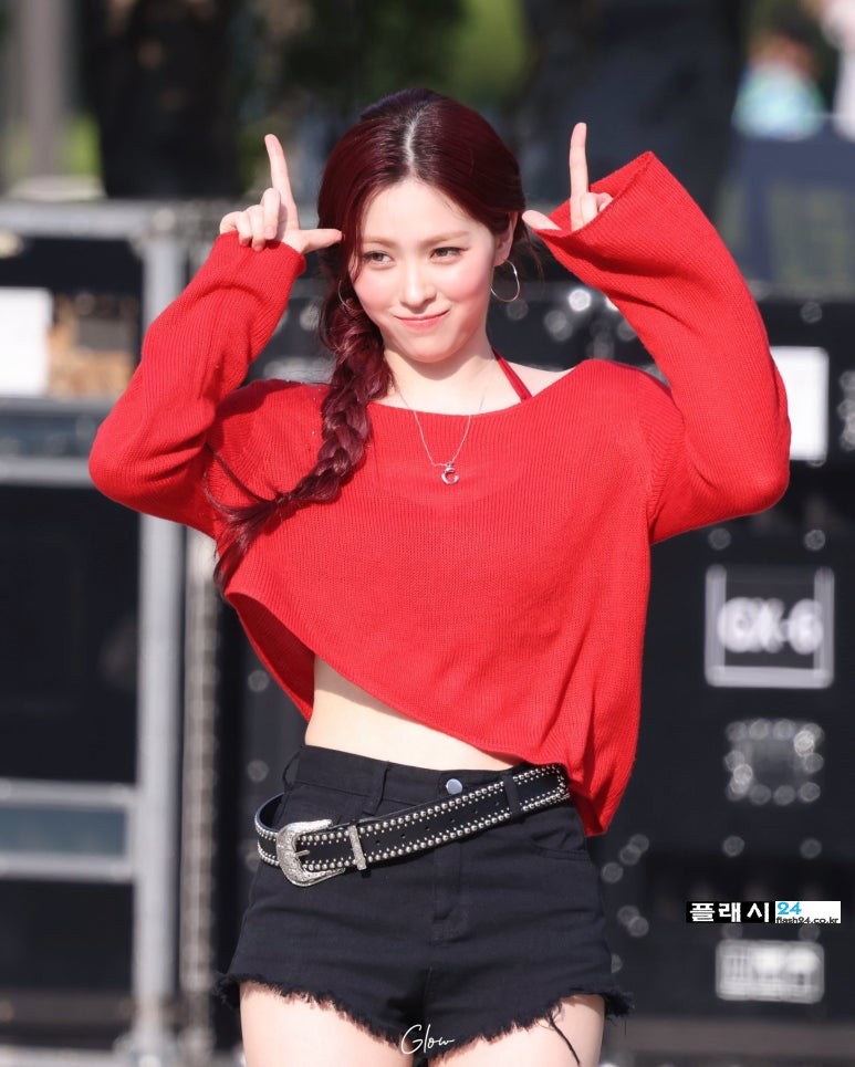 250614-Ryujin-at-MusicCore-MiniFanmeeting-3.jpg