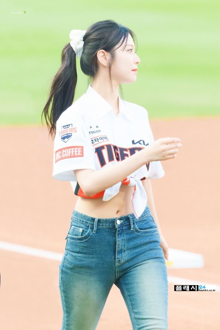 b38094fb703bb81e98f5a00680deff21.jpg