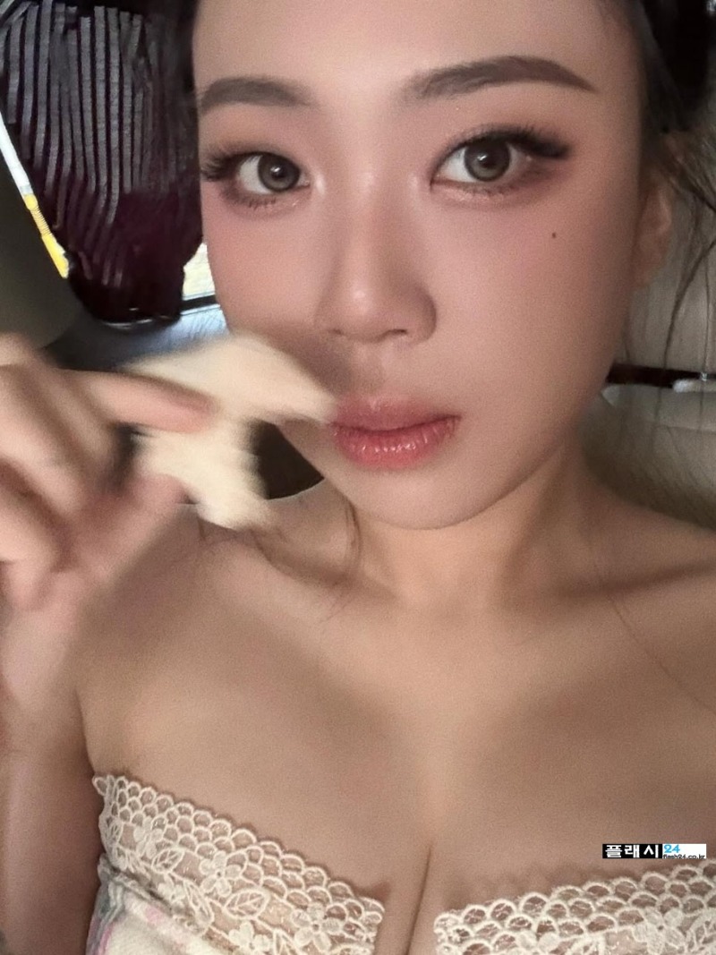 워터밤 서울 랩퍼  이영지 실제 크기