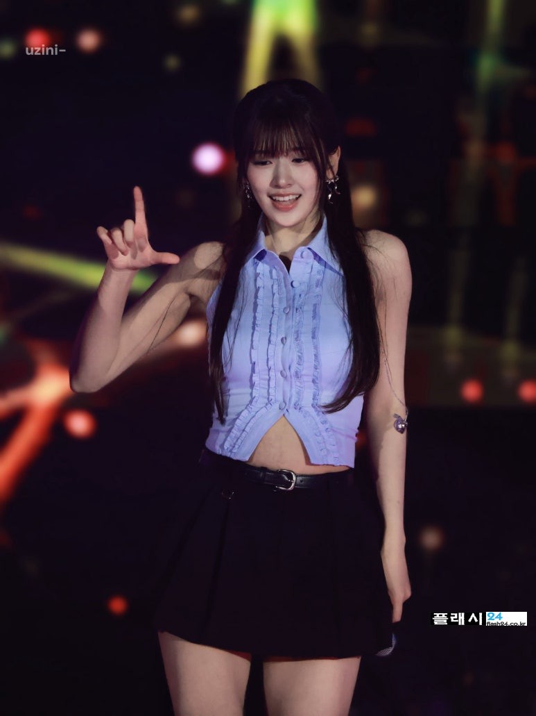 250504-AnYujin-at-LIV-Golf-Korea-Concert-15.jpg