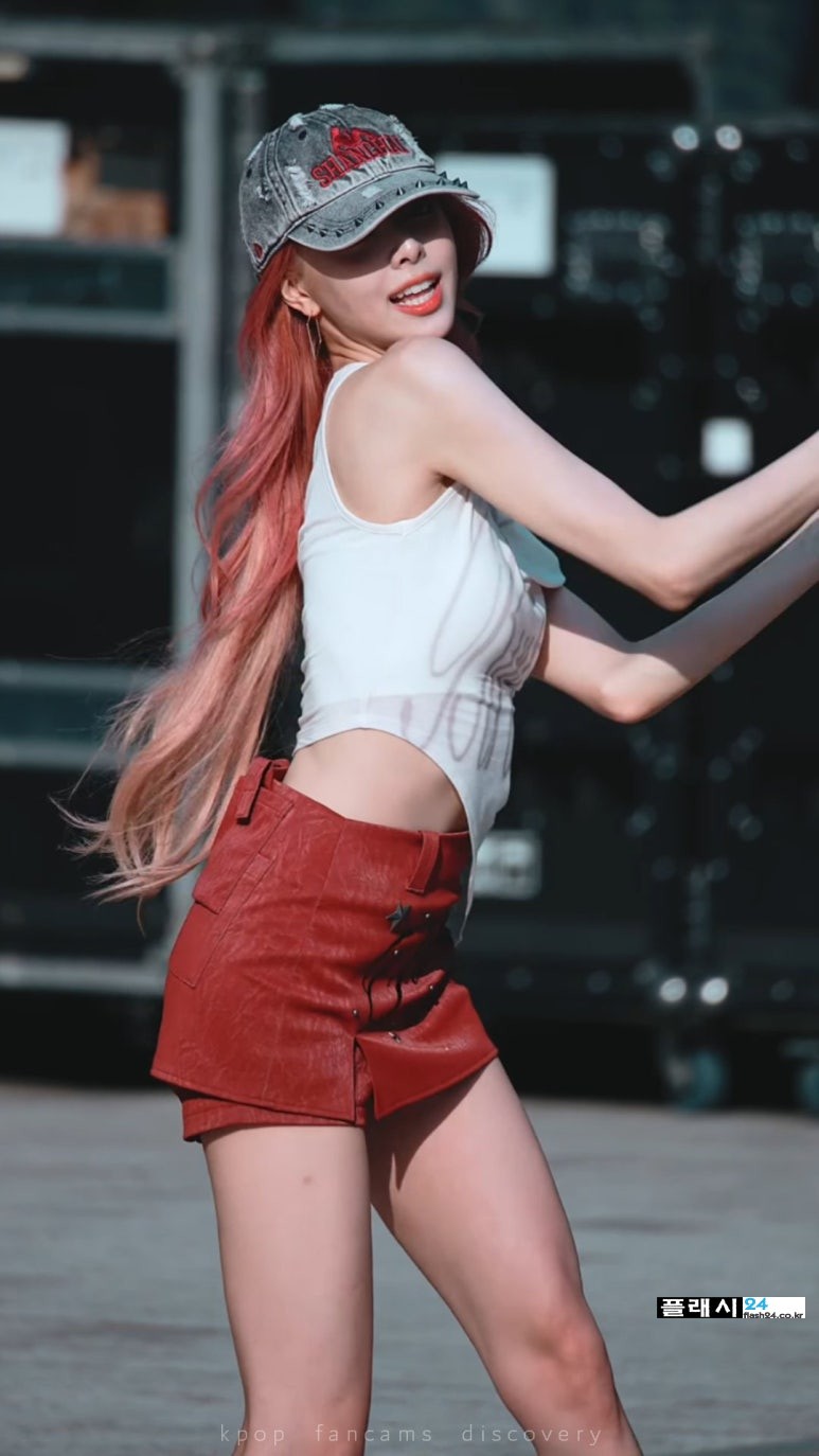 250614-Yuna-at-MusicCore-MiniFanmeeting-15.jpg