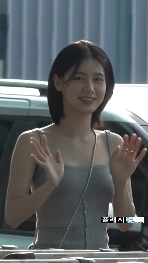 xHS6X.jpg