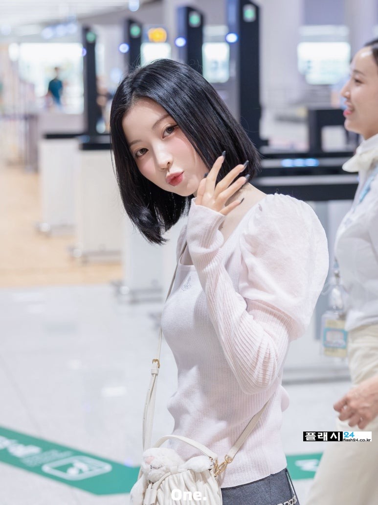 250622-Asa-at-ICN-arrival-2.jpg