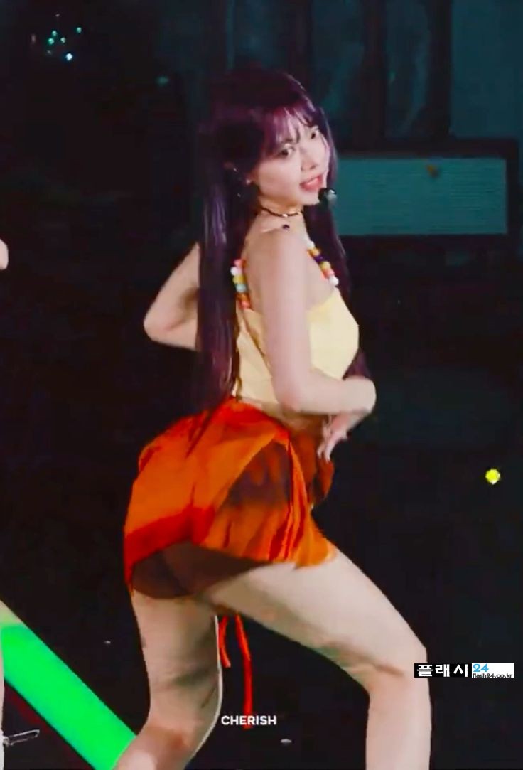 르세라핌 홍은채 피지컬 장난 아니구나
