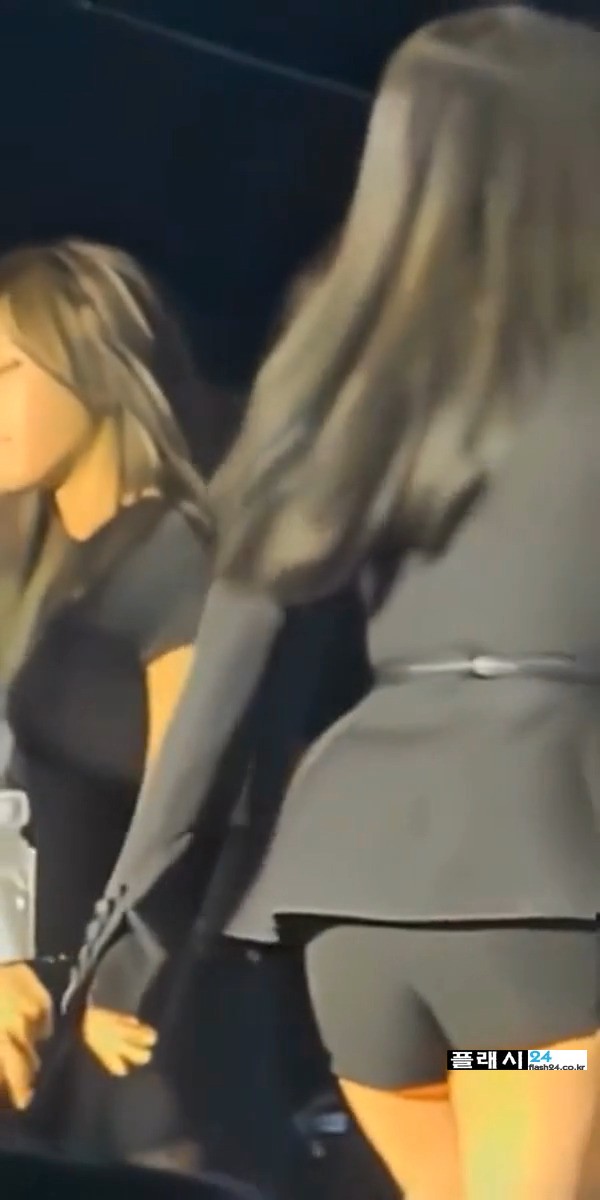 레드벨벳 아이린 쫀쫀한 바이커 쇼츠