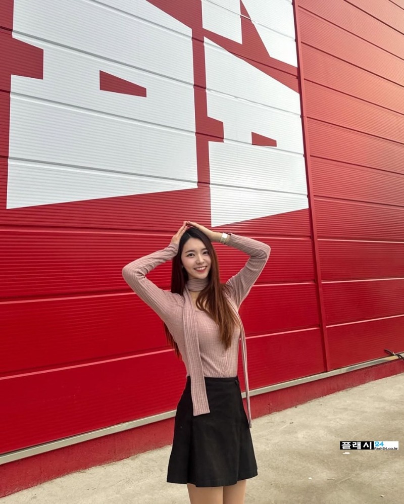 상큼한 김시아 ytn 기상캐스터