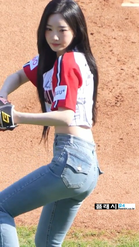 v9otxBC.jpg