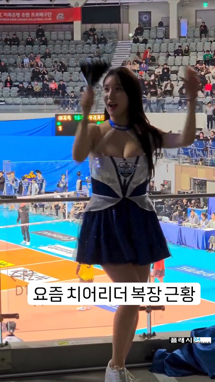 250506-Somi-IG-9.jpg