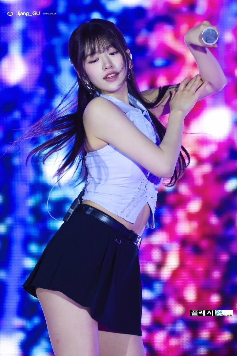 250504-AnYujin-at-LIV-Golf-Korea-Concert-6.jpg