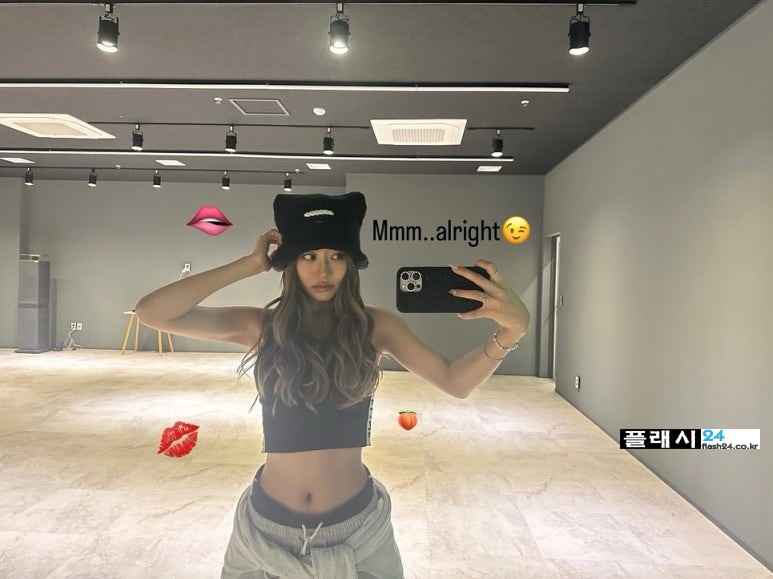 #쥴리 #키스오브라이프 연습실 나시티
