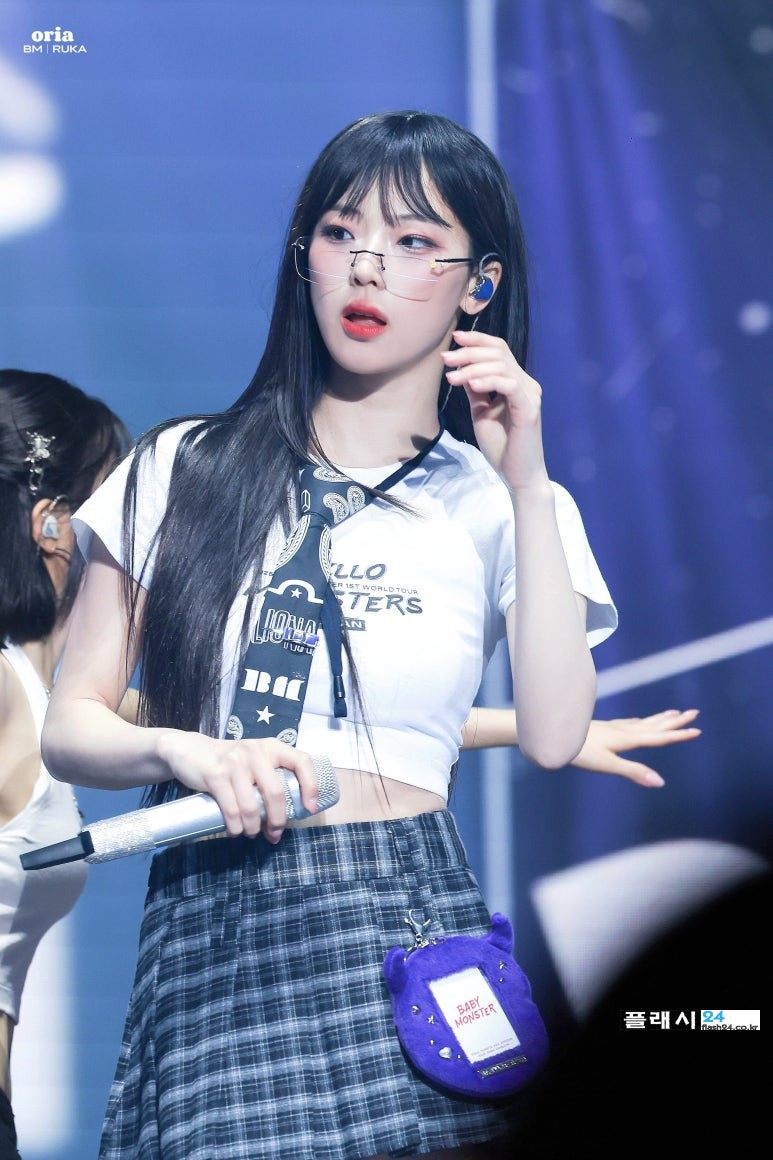 #루카 #베이비몬스터 봉긋한 티셔츠