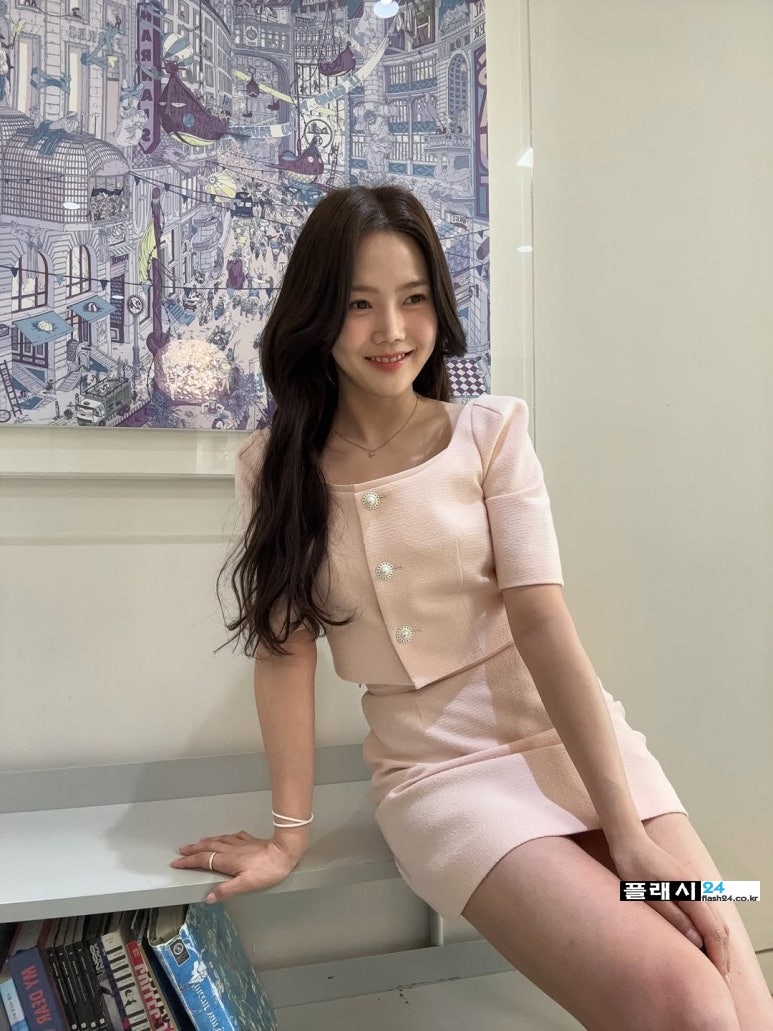 250602-Hyojung-IG-3.jpg