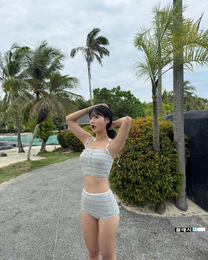 장점이 사라진 최홍라 치어리더 수여복