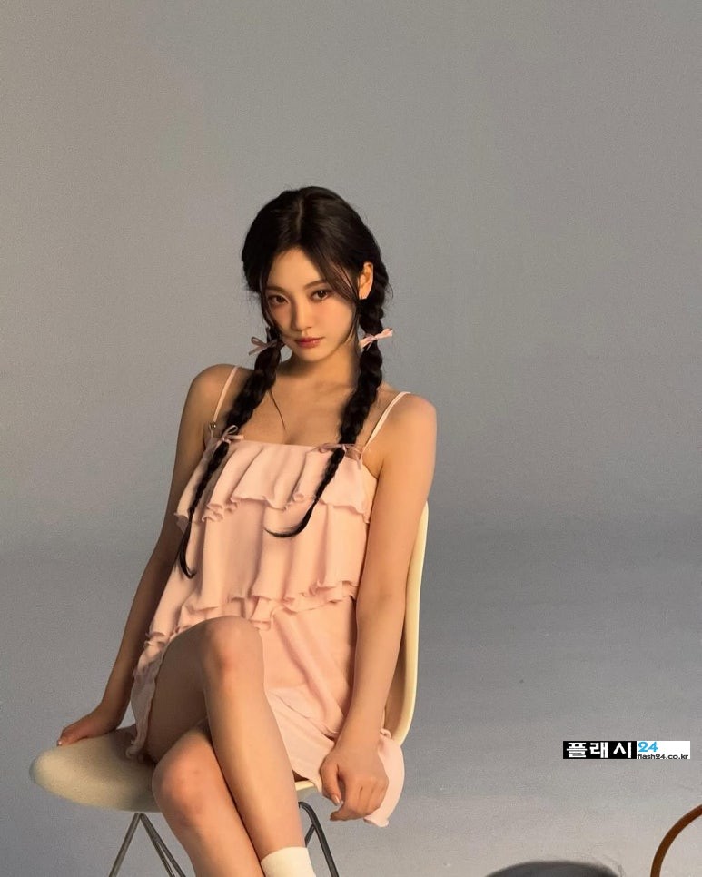 250501-Ningning-IG-8.jpg