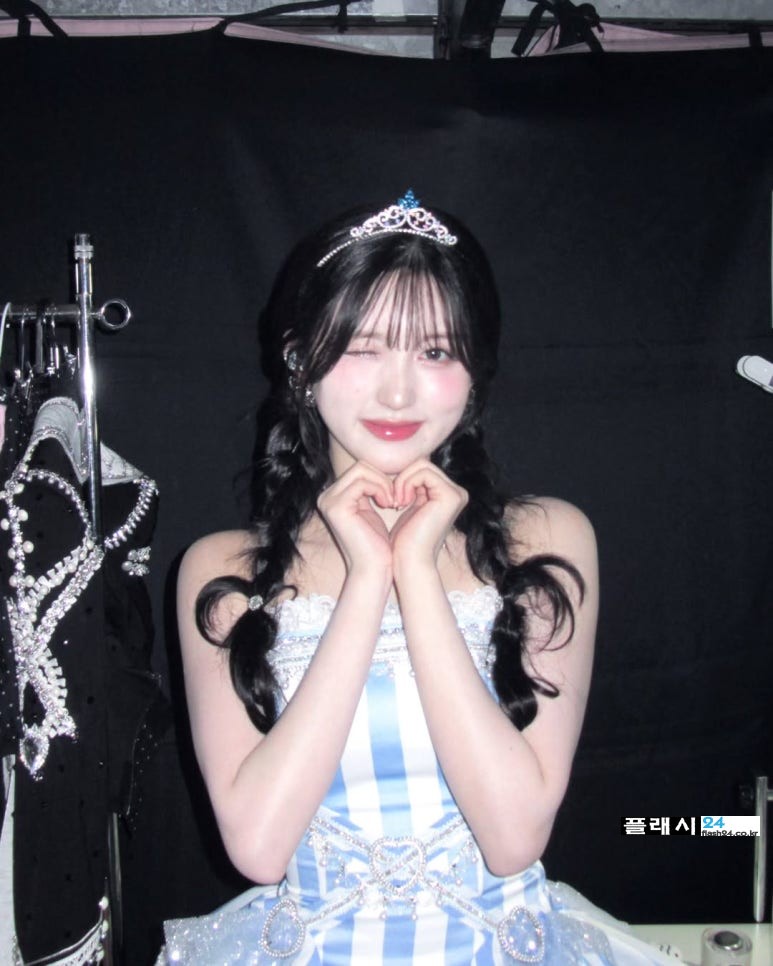 250501-Gaeul-IG-7.jpg