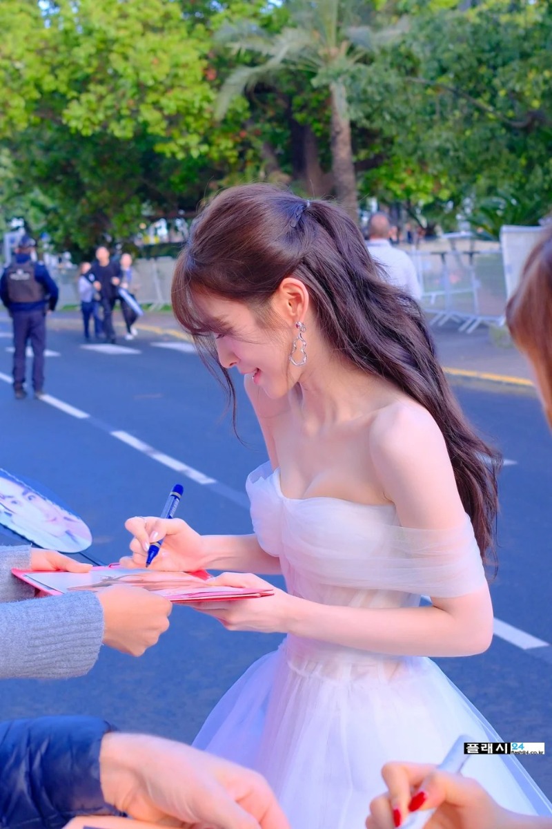 오마이걸 아린 팬서비스 이렇게 잘했어