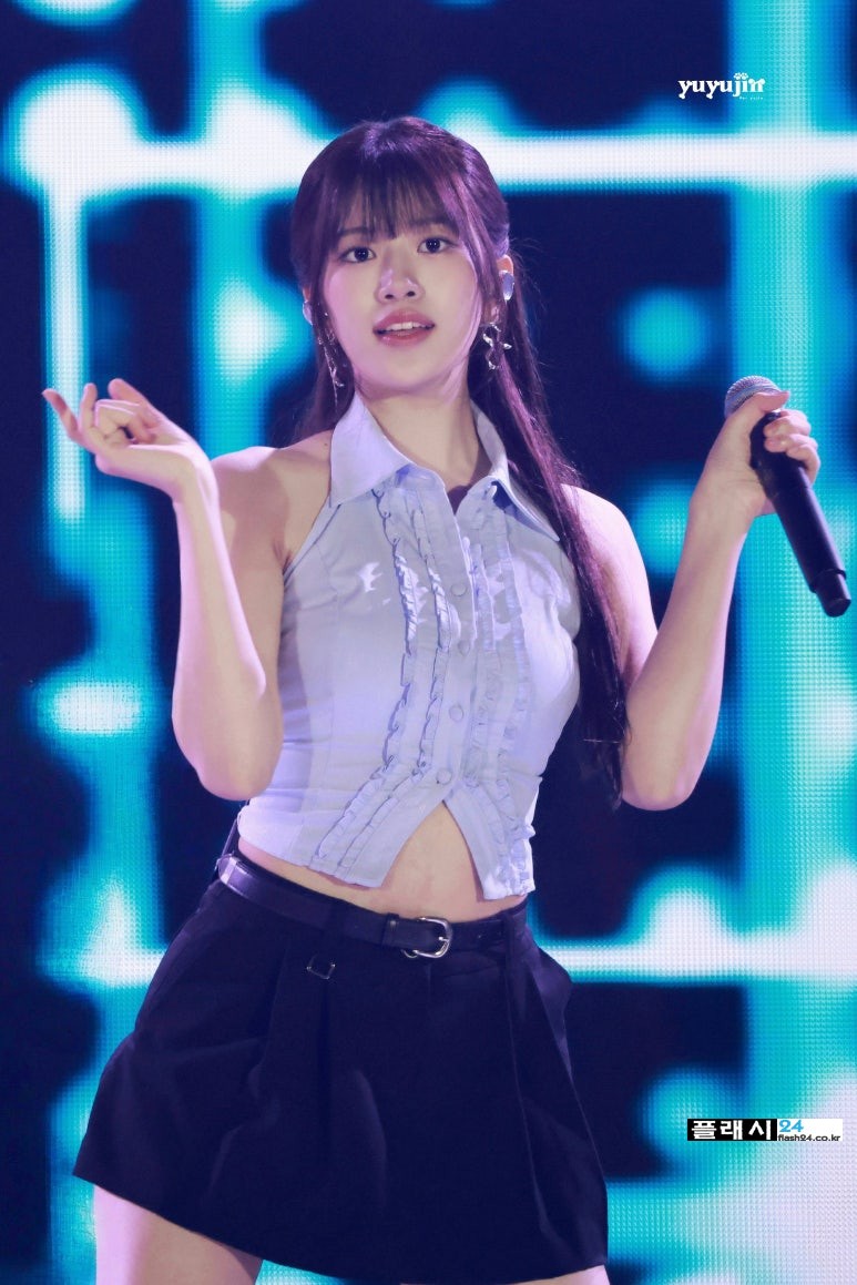 250504-AnYujin-at-LIV-Golf-Korea-Concert-20.jpg