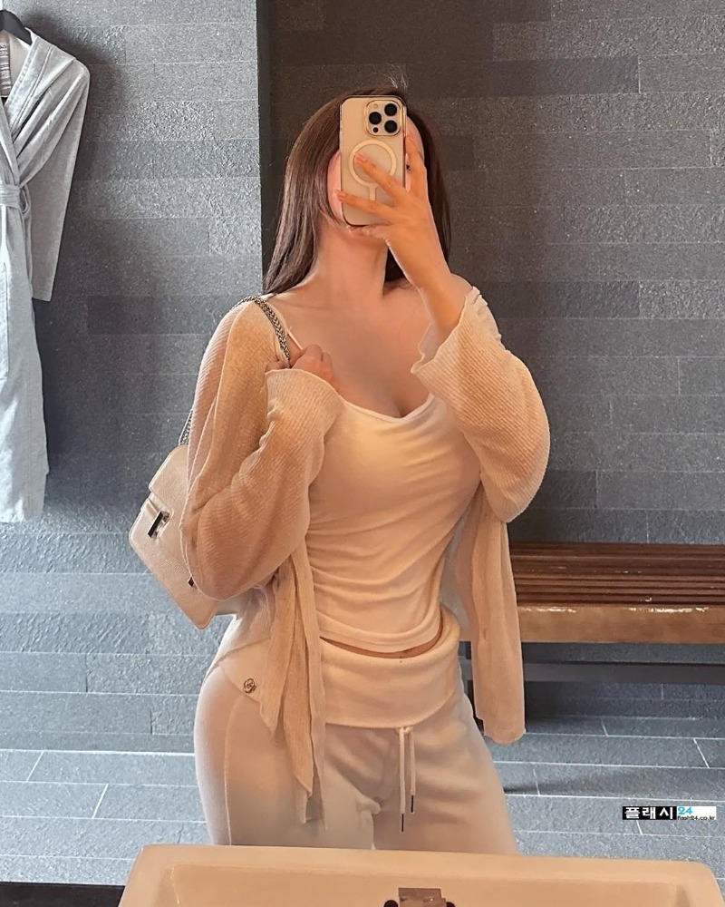 504466361_18511375264032203_8976259896652660455_n.jpg