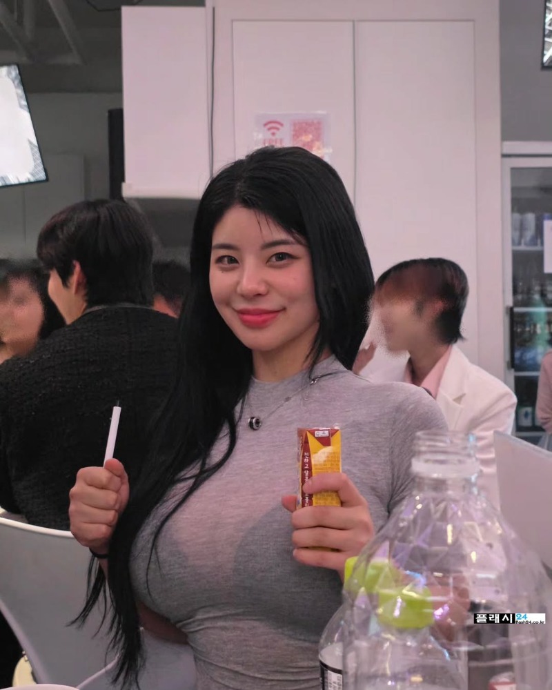 인플루언서 로빈 다르구나