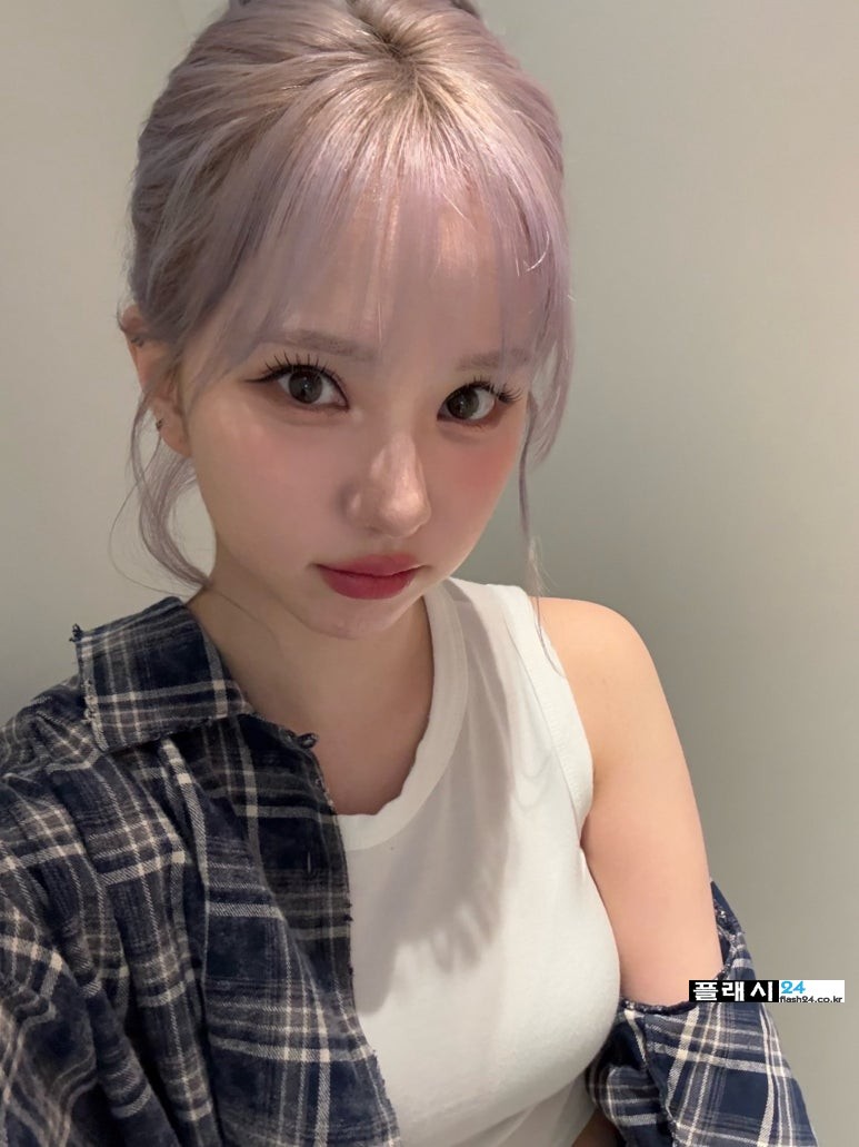 250506-Eunha-bubble-1.jpg