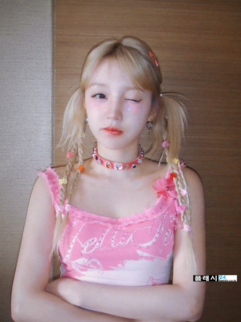 250425--Yuqi-Weibo-6.jpg