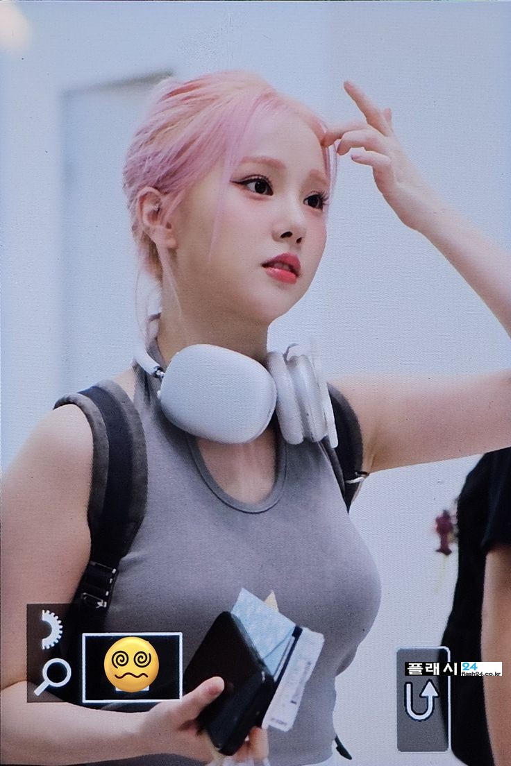 출국하는 비비지 은하 회색티 수준